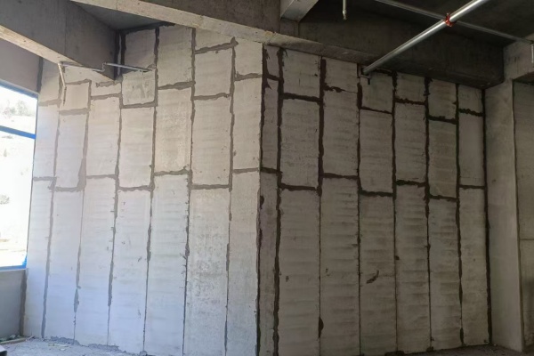 绿标隔墙板施工现场